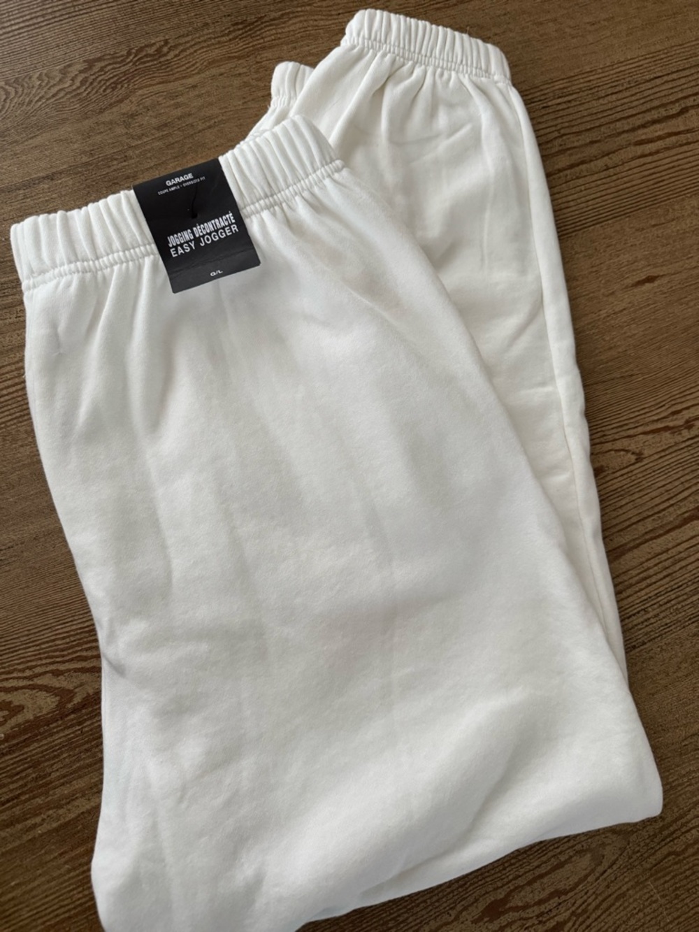 Women’s GARAGE size L Snow White Easy Joggers sweatpants brand new!